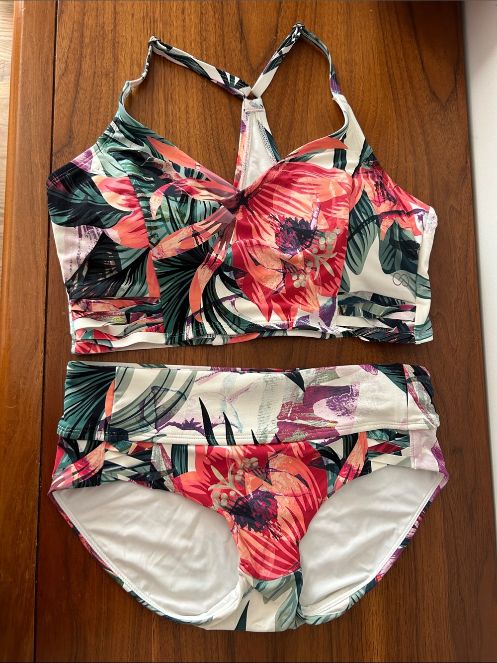 CALIA by Carrie Underwood White Swimwear Top with Green Leaf Accent
